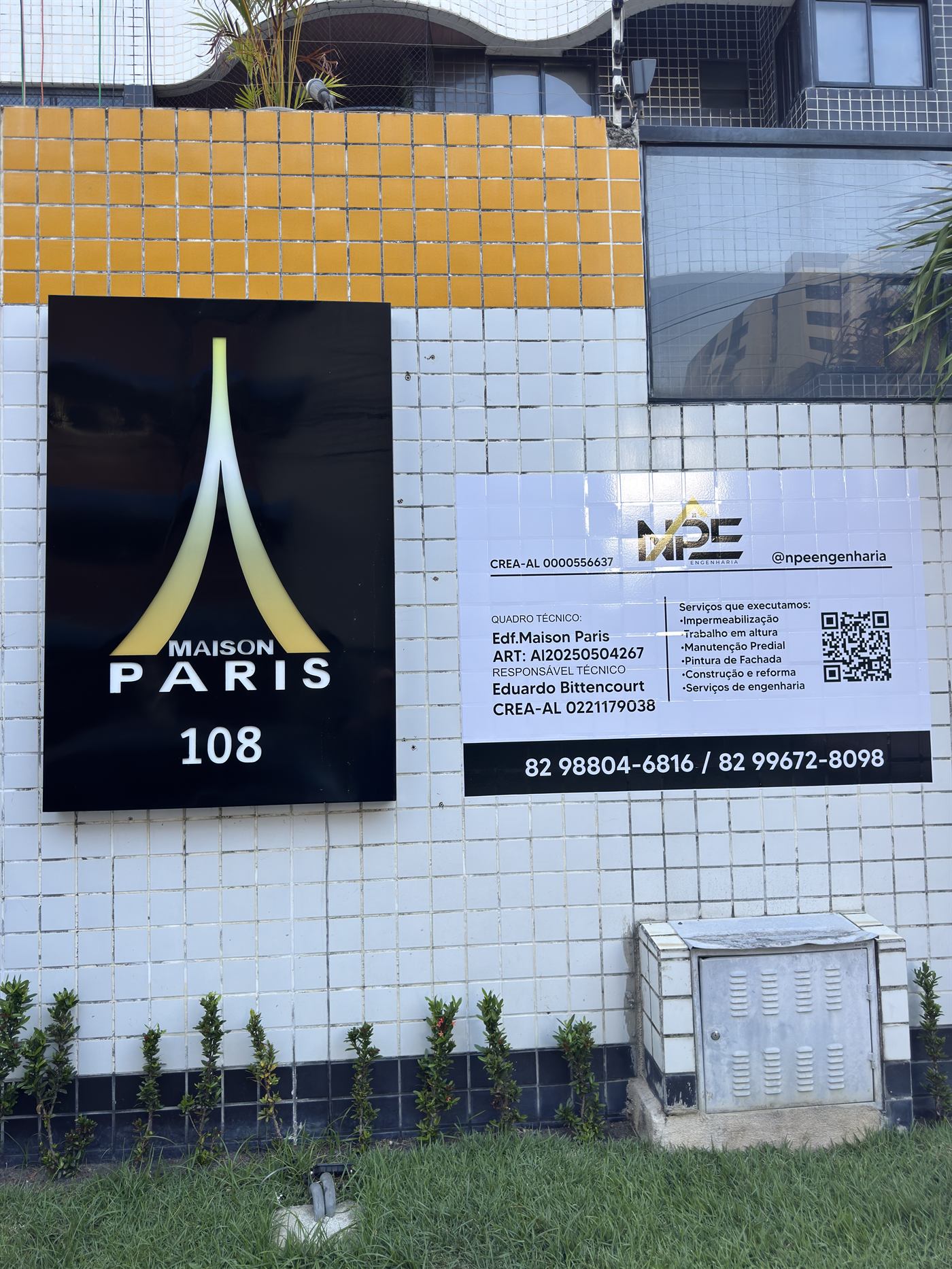 Edifício Maison Paris: Placa de obra: ART, CREA-AL e escopo do serviço